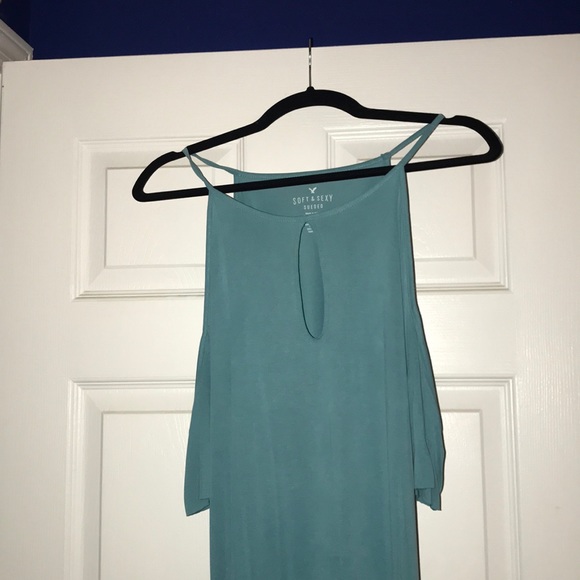 American Eagle Outfitters Tops - American Eagle Soft & Sexy cold shoulder top